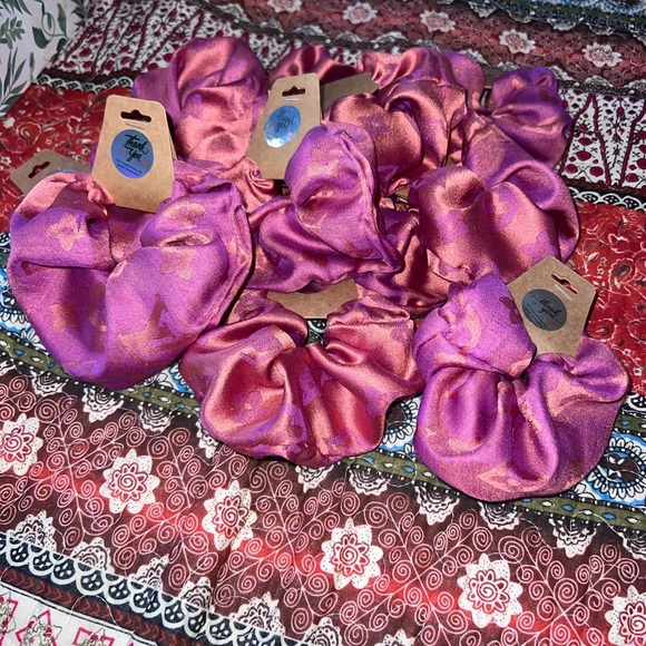 Handmade | Monogram Scrunchies - Picture 8 of 13